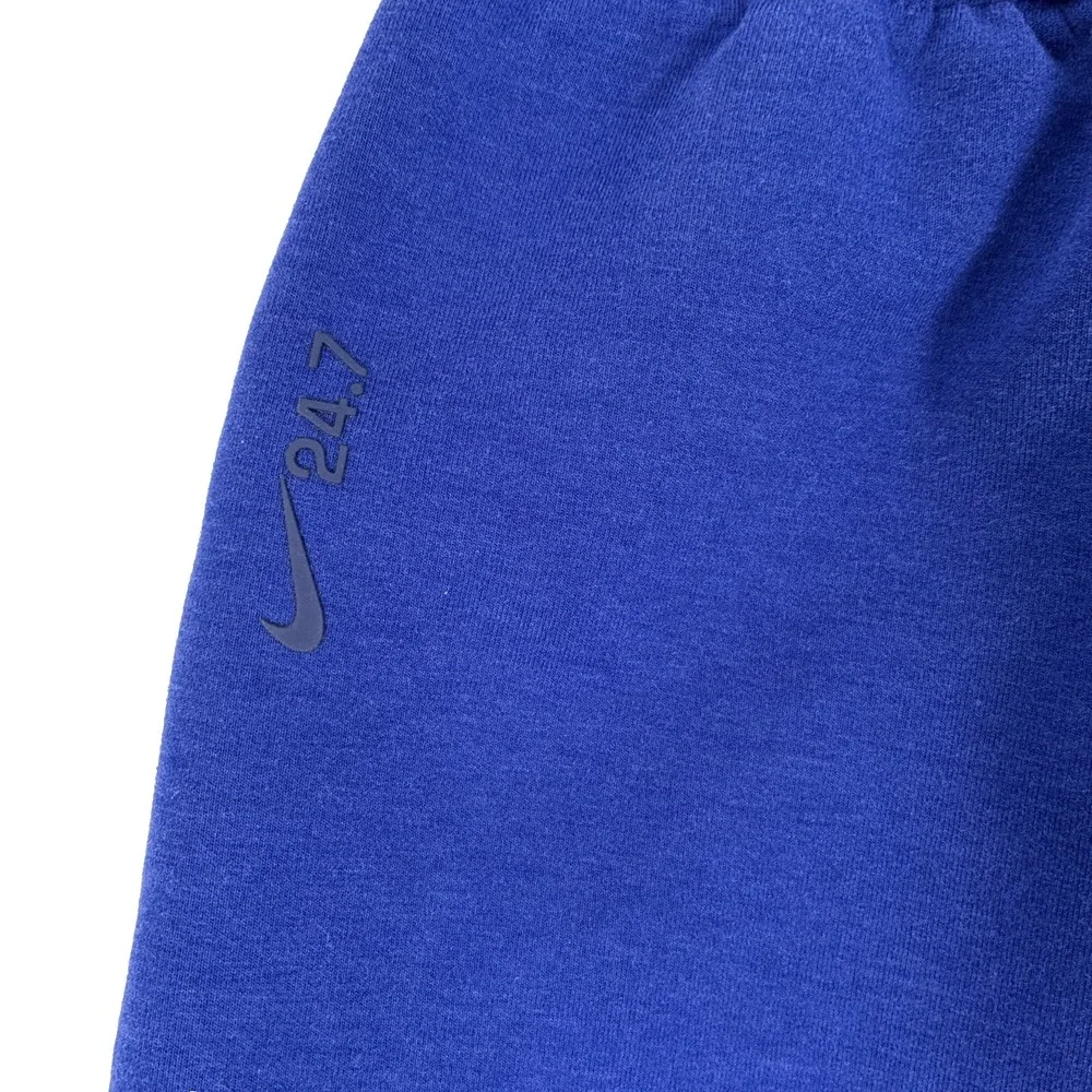 New Nike 24.7 Impossibly Soft Fleece Mens Pants Medium HQ6970 455 Blue NWT $110
